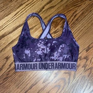 Under Armor Sports Bra Size S